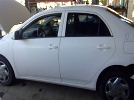 2010 TOYOTA COROLLA, WHITE, LE, 1.8L, AT, FWD.  Z25188